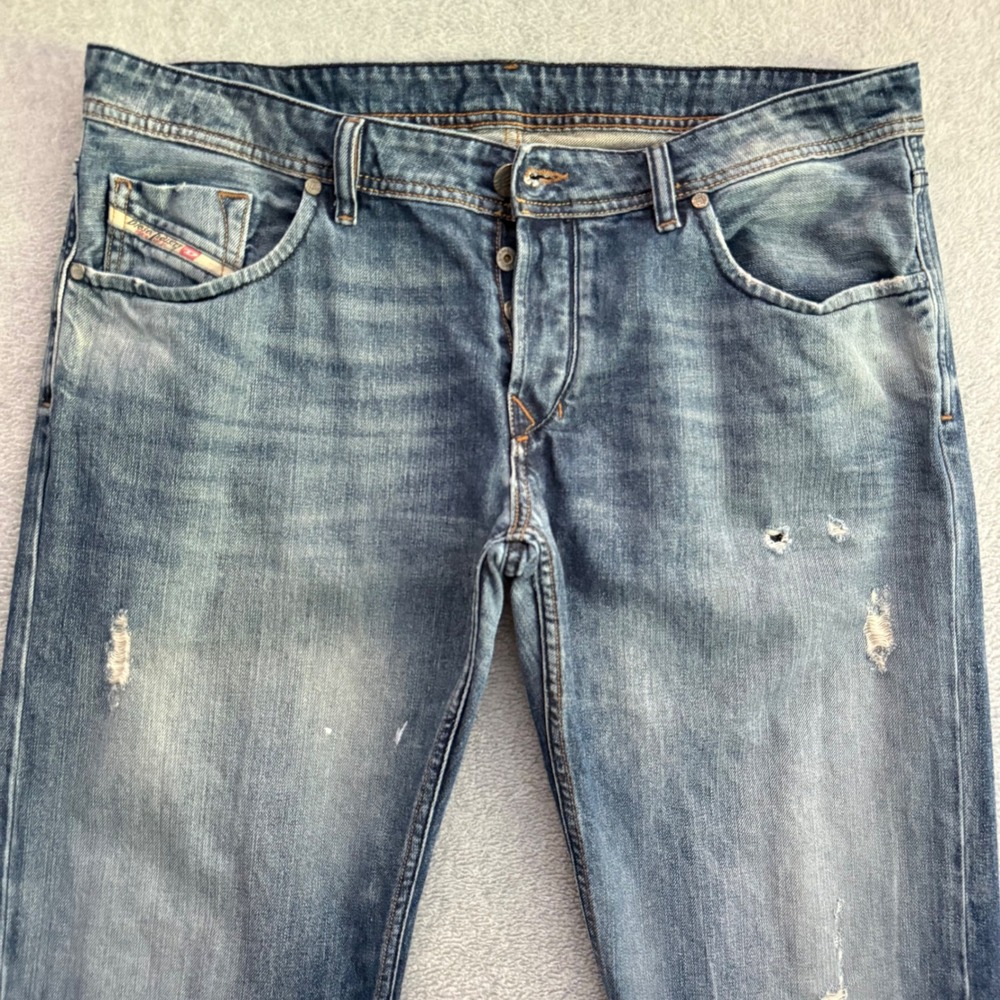 Diesel Larkee Mens 38x32 Blue Distressed Regular Straight Leg Jeans Medium Wash - Picture 3 of 12